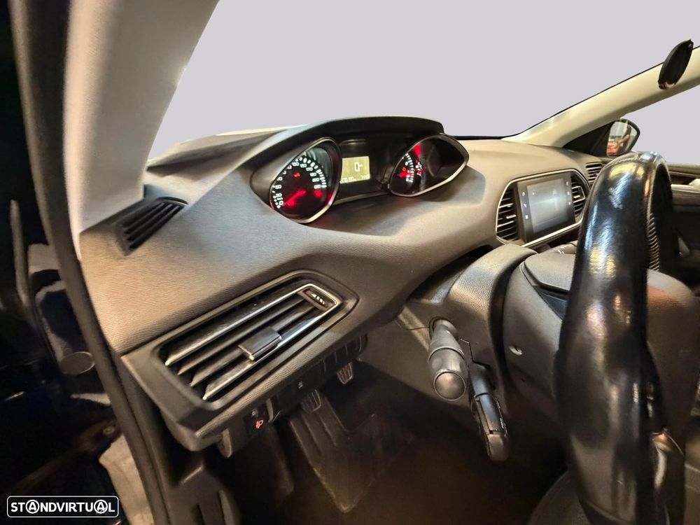 Peugeot 308 - 11