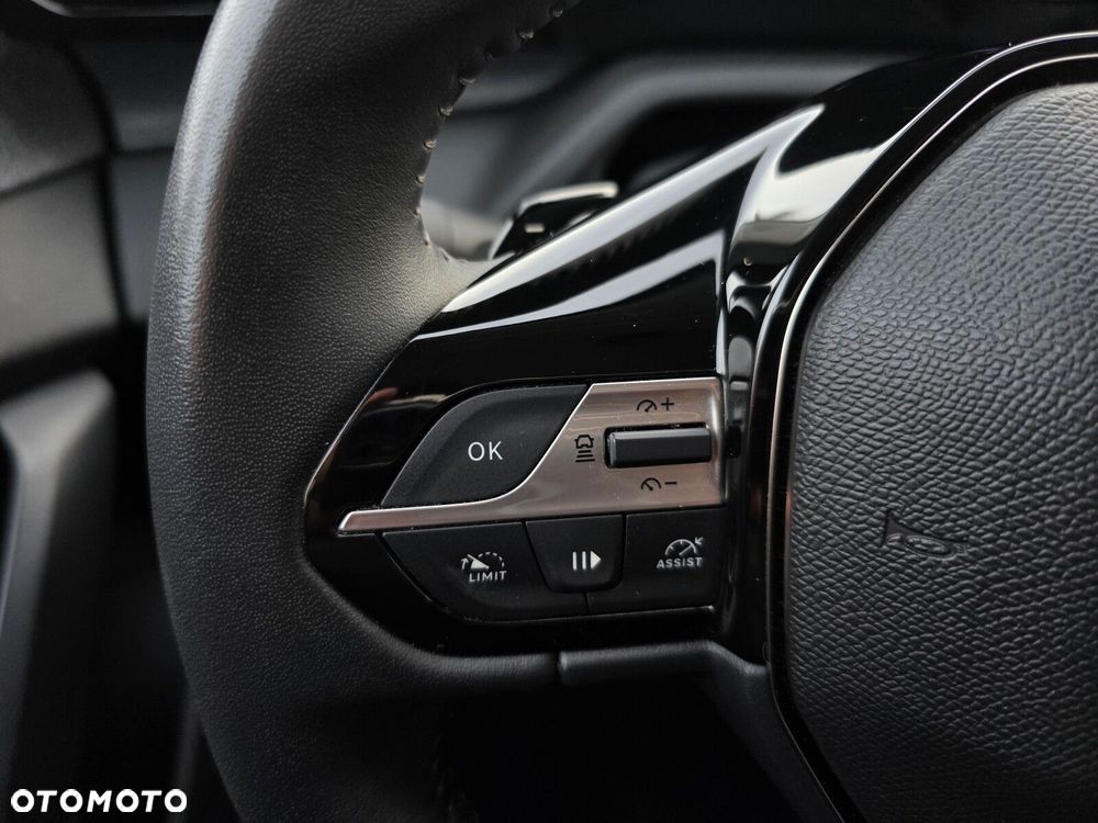 Peugeot 308 1.2 PureTech Allure Pack S&S EAT8 - 11