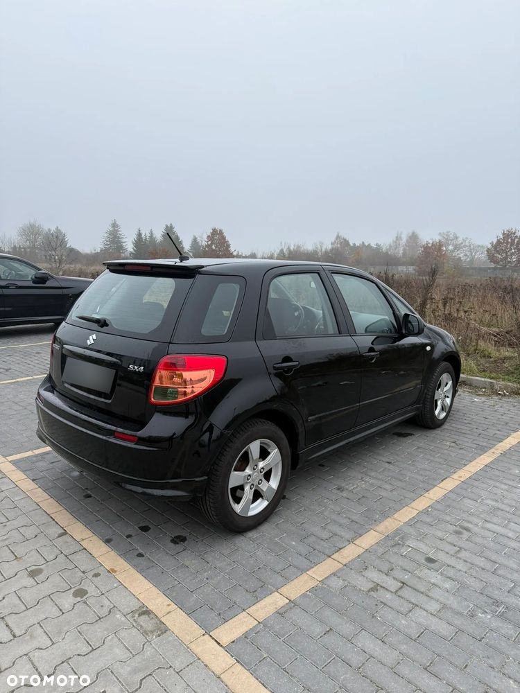 Suzuki SX4 - 3
