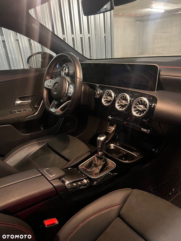 Mercedes-Benz CLA - 16