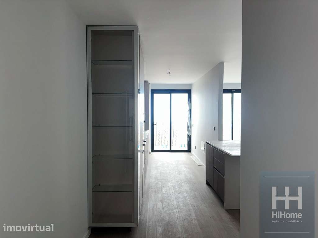 Apartamento T2 no Pico dos Barcelos - Funchal. - Grande imagem: 4/38