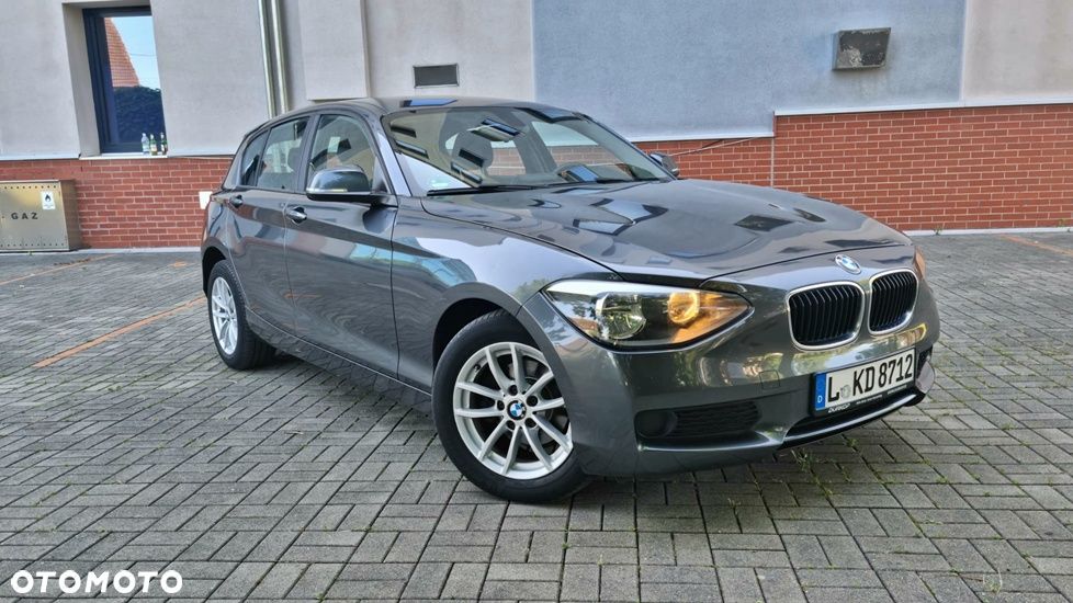 BMW Seria 1 118i Sport Line - 2
