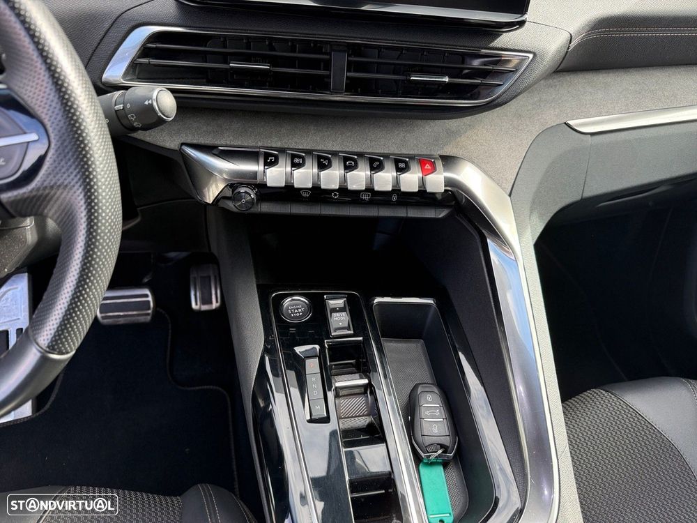 Peugeot 5008 1.5 BlueHDi GT EAT8 - 11