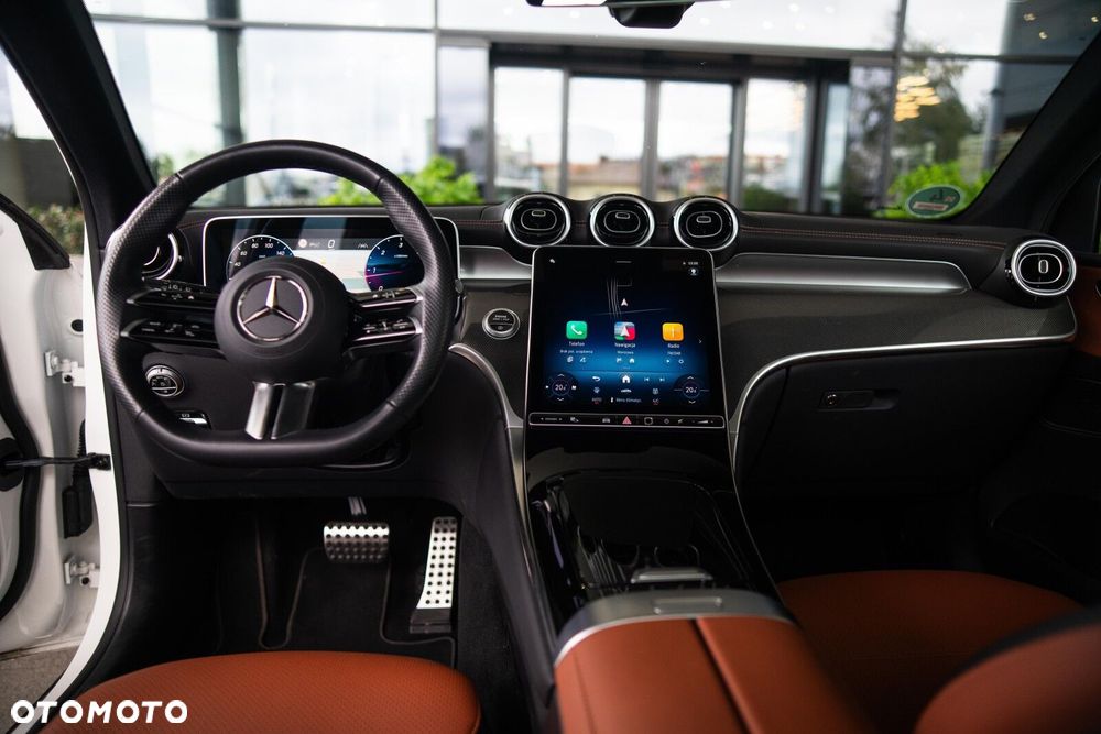 Mercedes-Benz GLC - 25