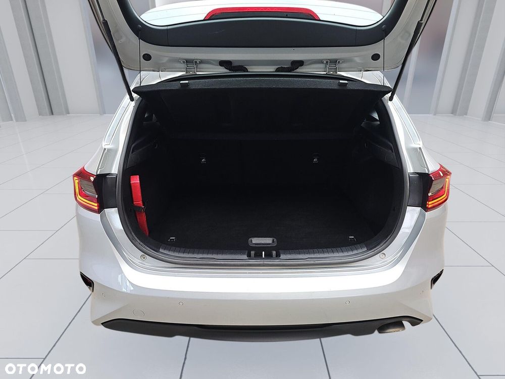 Kia Ceed 1.5 T-GDI M - 20