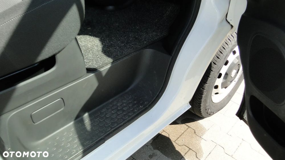 Renault Trafic - 18