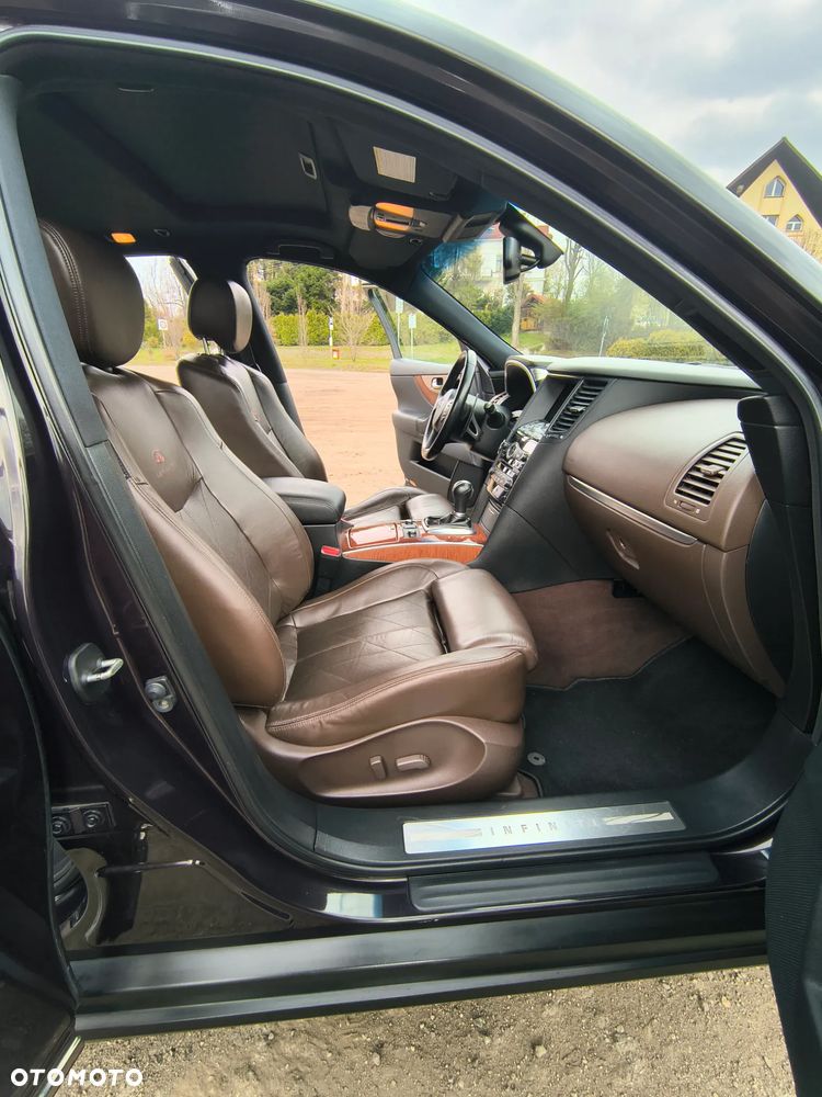 Infiniti FX FX30d S Premium - 23