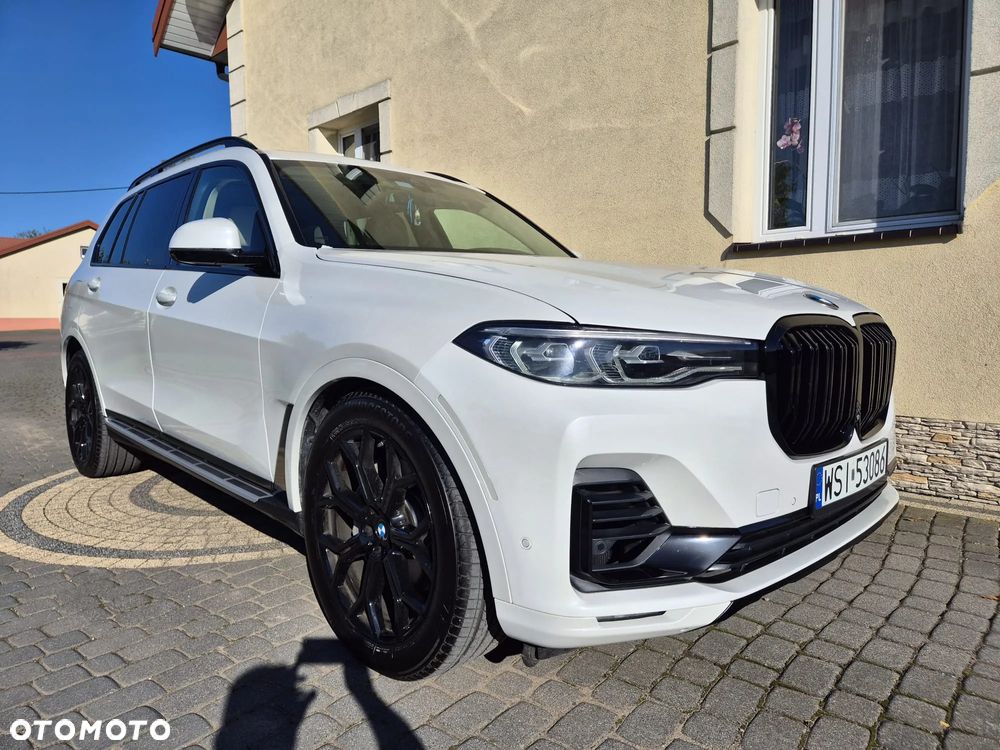 BMW X7 xDrive40i - 7