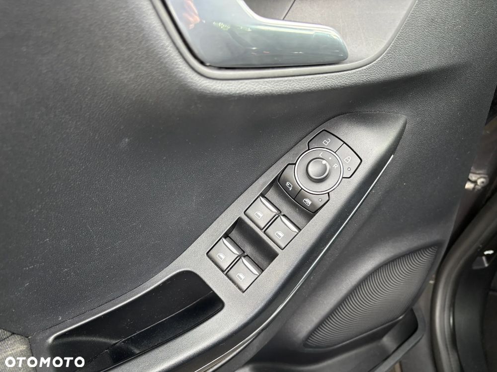 Ford Puma 1.0 EcoBoost Hybrid TITANIUM - 12