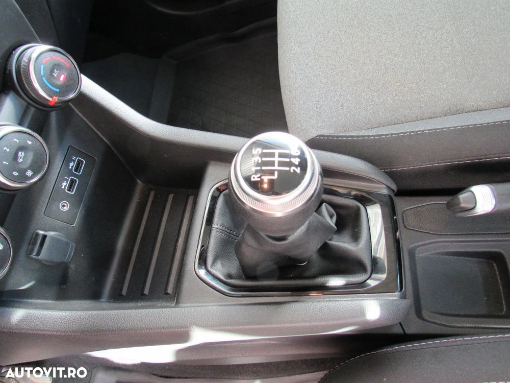 Renault Clio - 17
