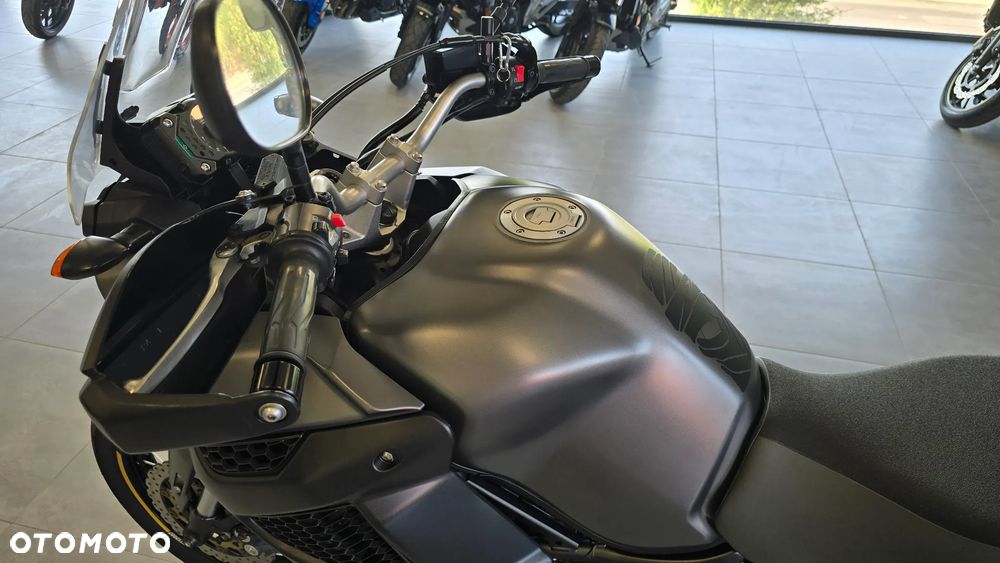 Yamaha XTZ - 12