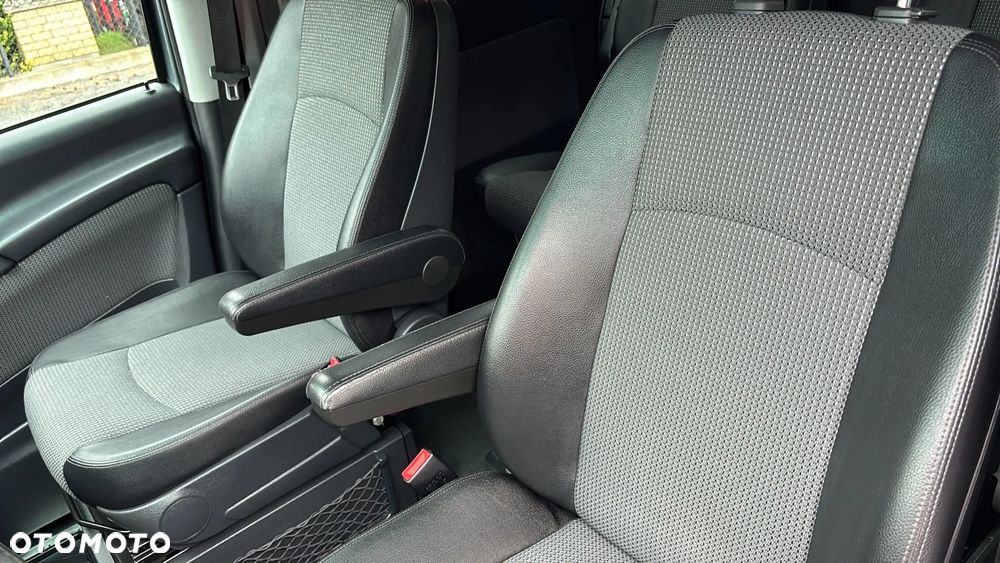 Mercedes-Benz Viano 3.0 CDI Ambiente (d³ugi) - 17