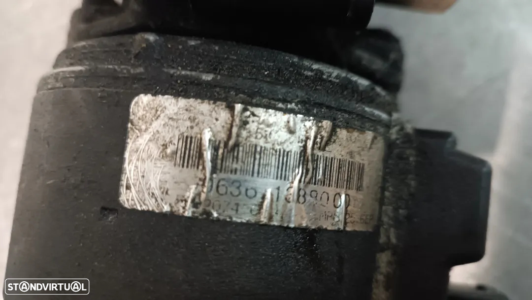 BOMBA DA SUSPENSÃO HIDRAULICA CITROEN C5 01-04 9636713880 - 2