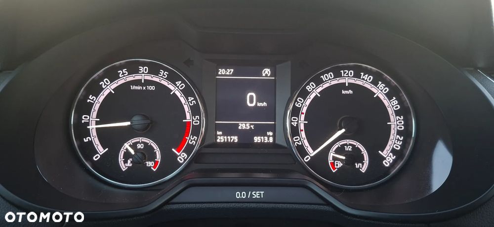 Skoda Octavia 2.0 TDI Tour - 26