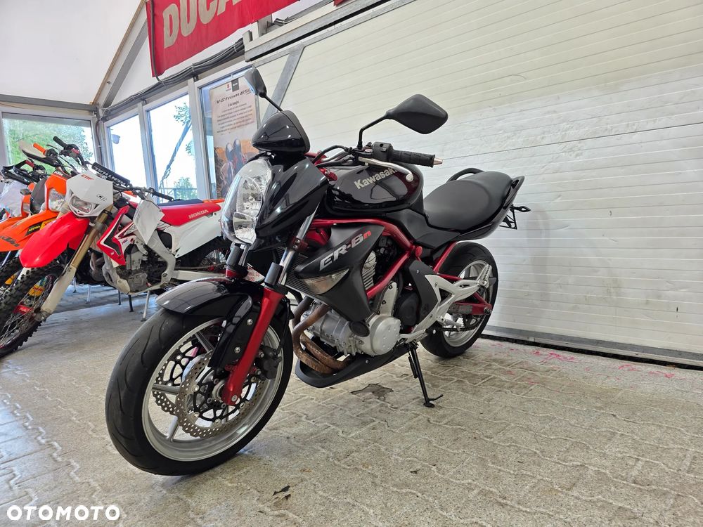 Kawasaki ER - 7