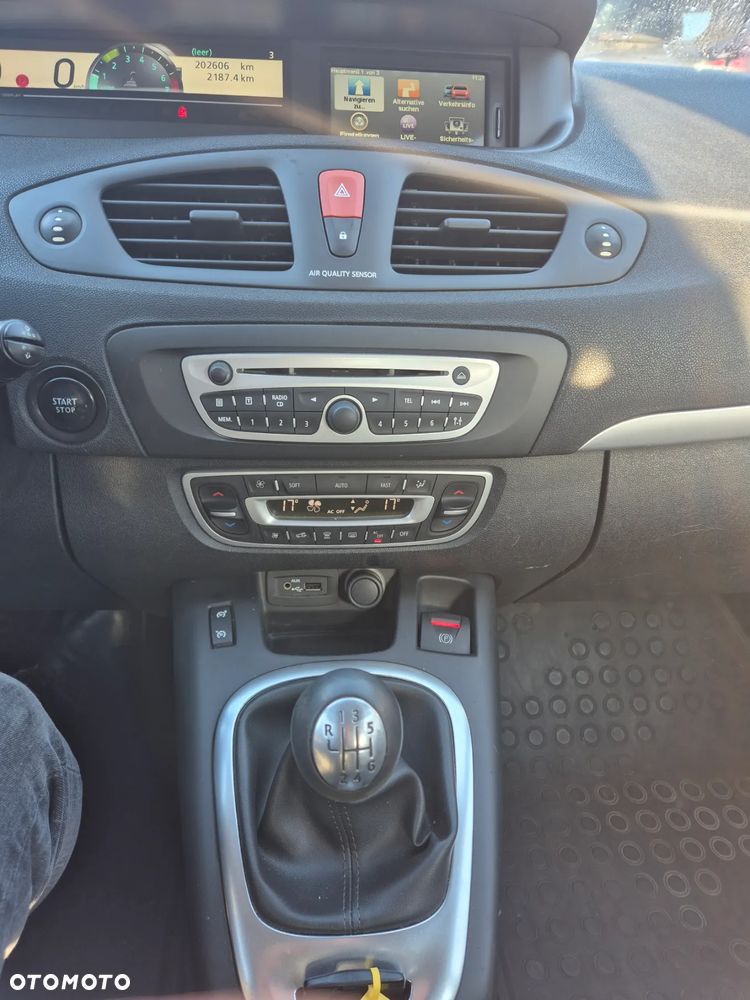 Renault Scenic 1.6 16V 110 TomTom Edition - 6