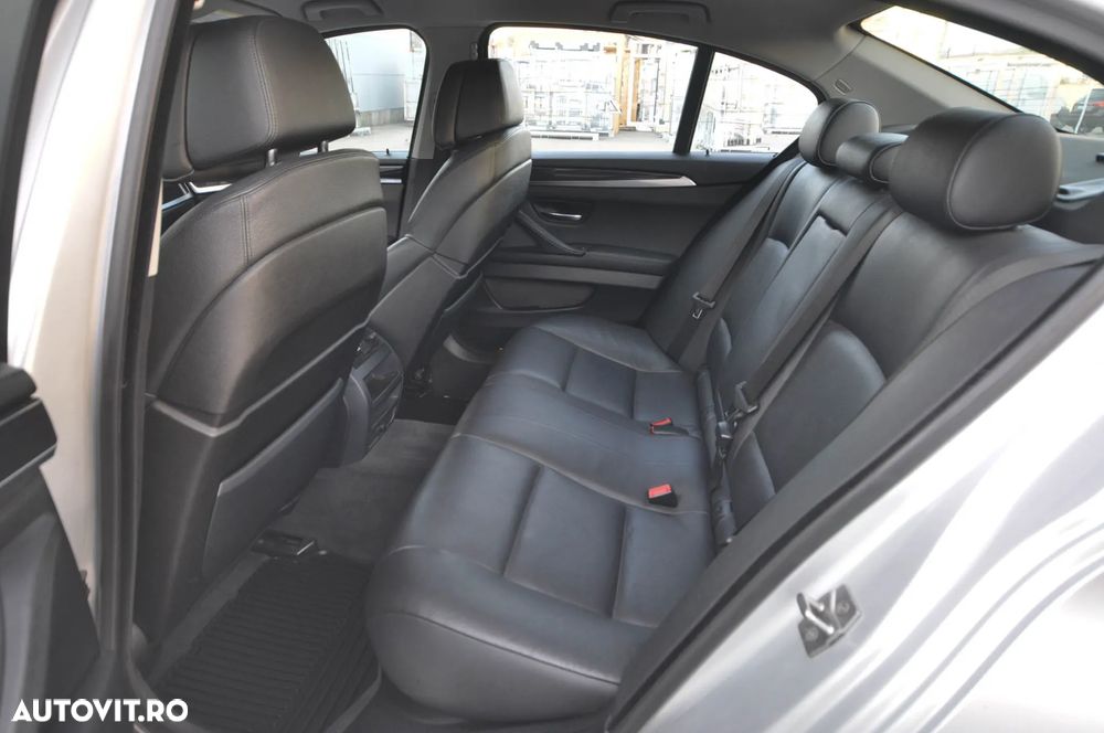 BMW Seria 5 525d xDrive Aut. Luxury Line - 10
