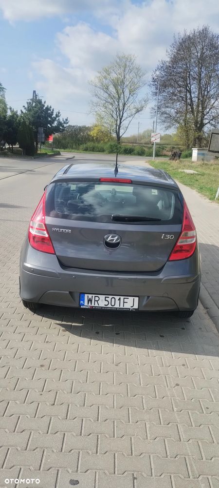 Hyundai i30 1.4 Classic EU5 - 6