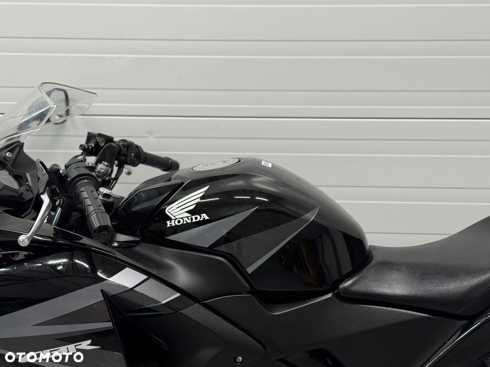 Honda CBR - 22