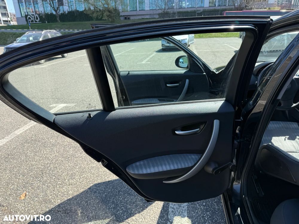 BMW Seria 1 118d - 29