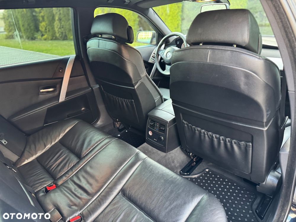 BMW Seria 5 530d Touring - 26
