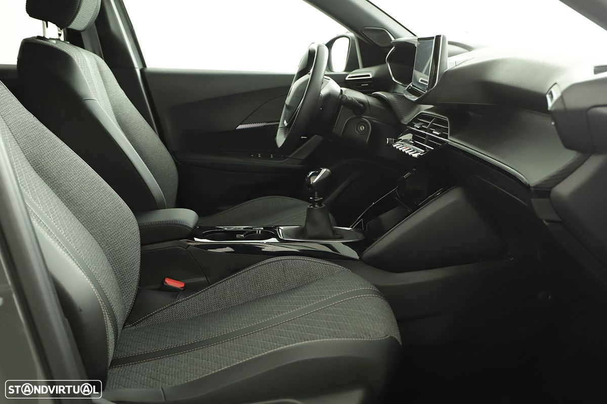 Peugeot 2008 1.2 PureTech Allure - 23
