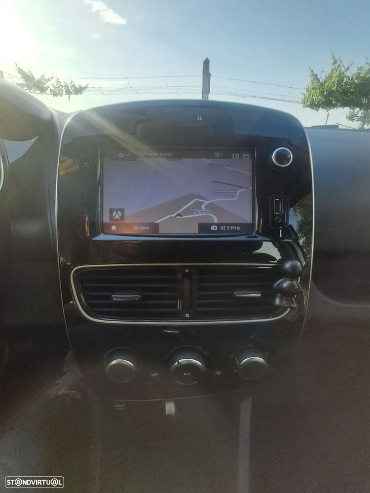 Renault Clio (Energy) dCi 90 Bose Edition - 14