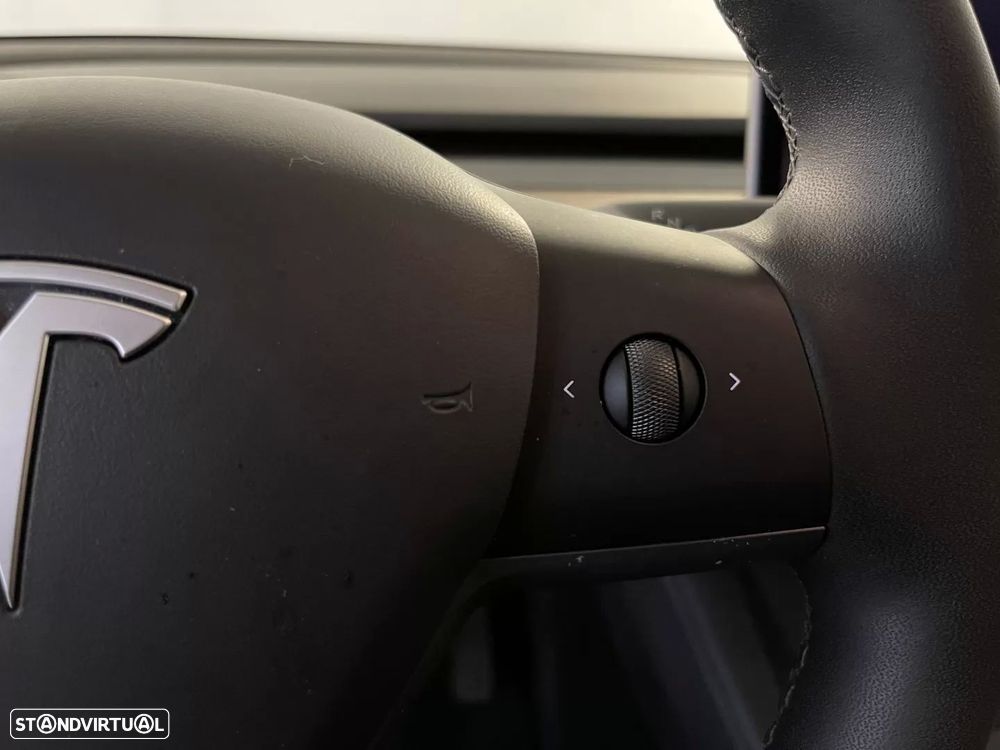 Tesla Model Y Long Range Tração Integral - 40