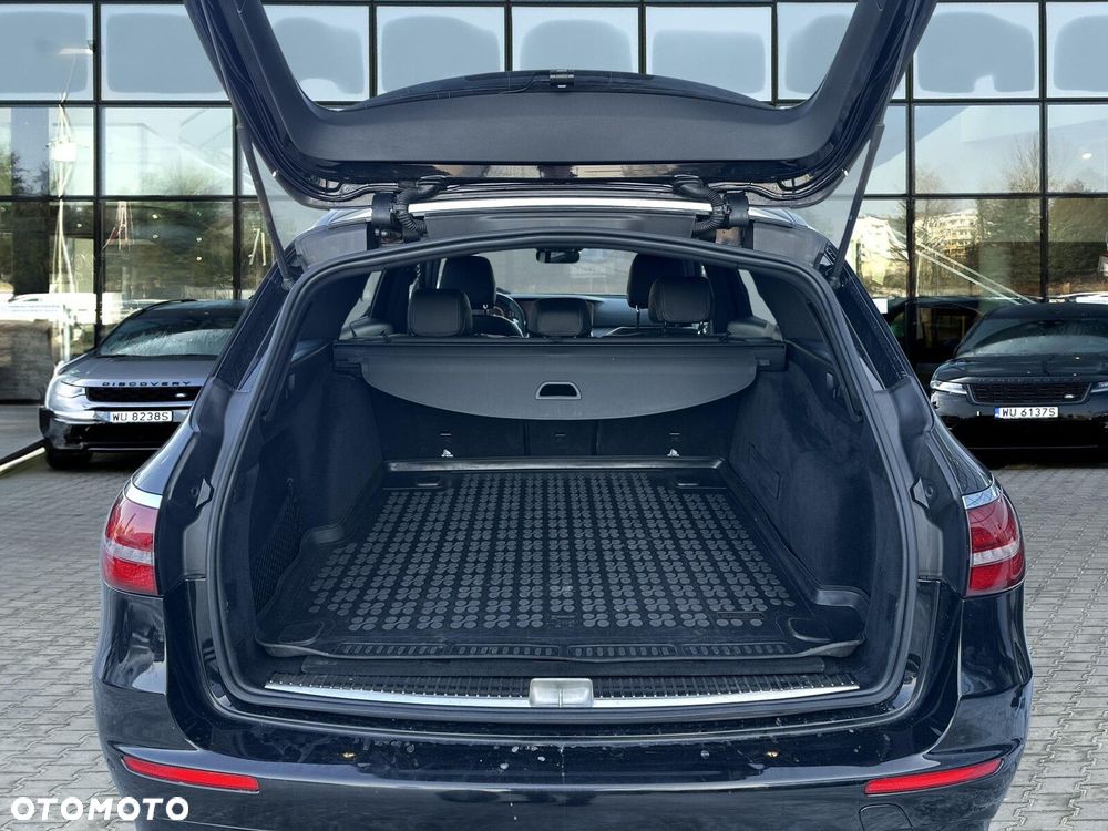 Mercedes-Benz Klasa E - 21