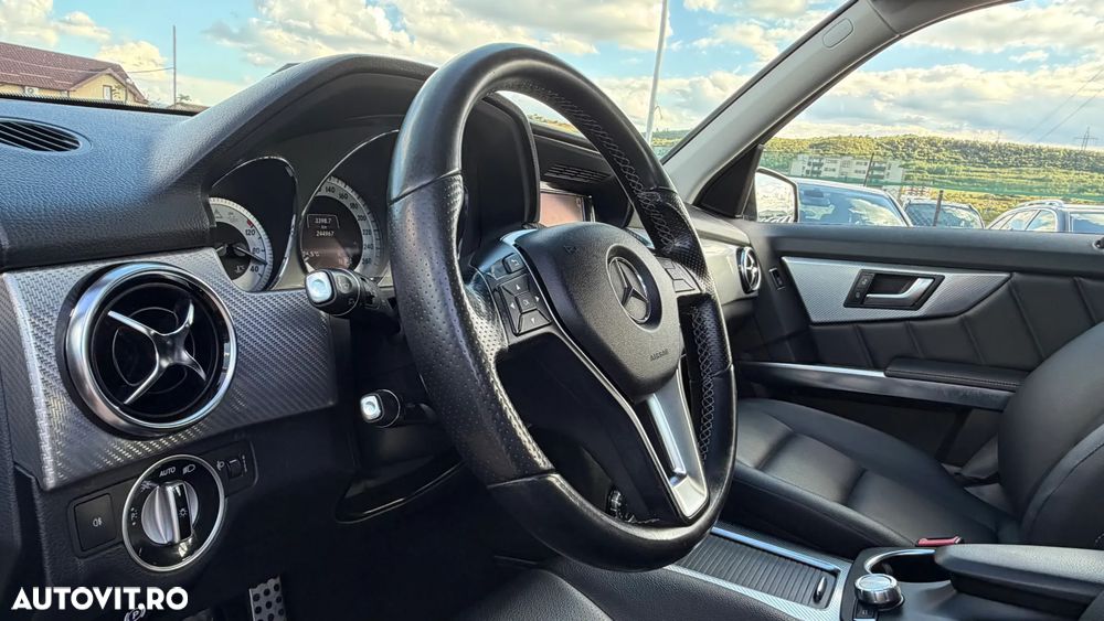 Mercedes-Benz GLK 220 CDI DPF 4Matic BlueEFFICIENCY 7G-TRONIC - 16