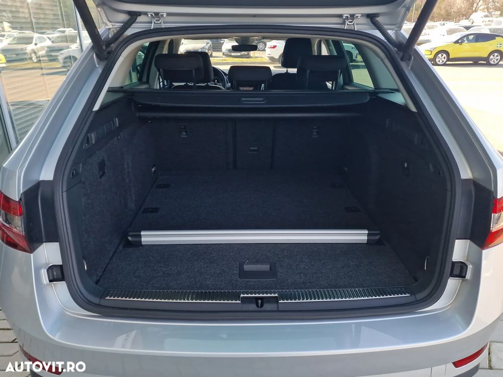 Skoda Superb 2.0 TDI DSG Ambition - 8