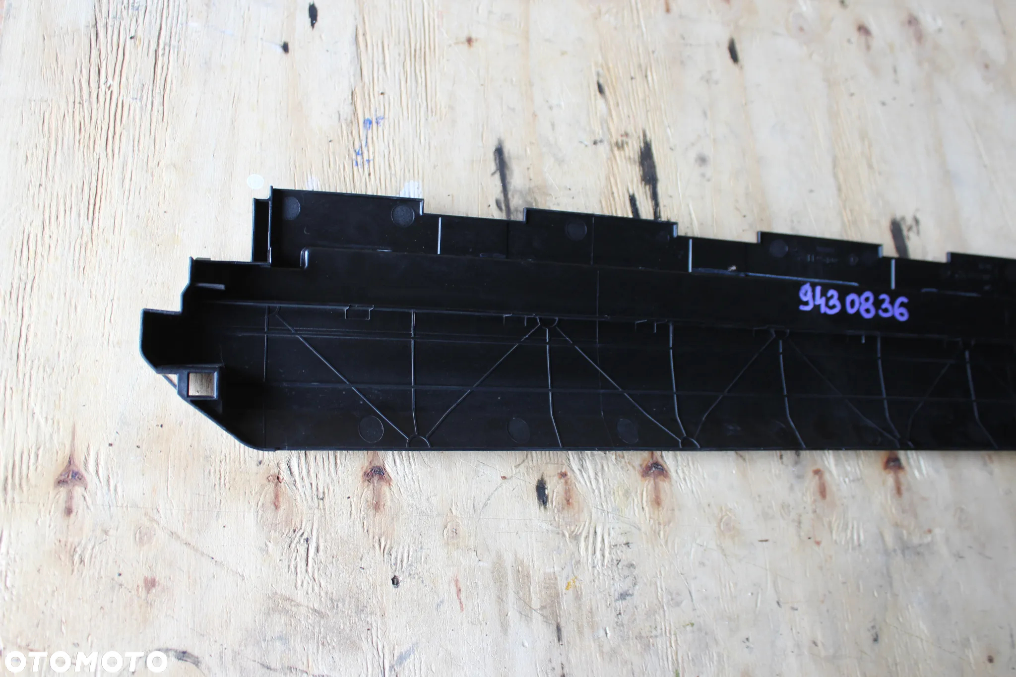 LISTWA PASA PRZEDNIEGO BMW G30 G31 9430836 2022 - 5