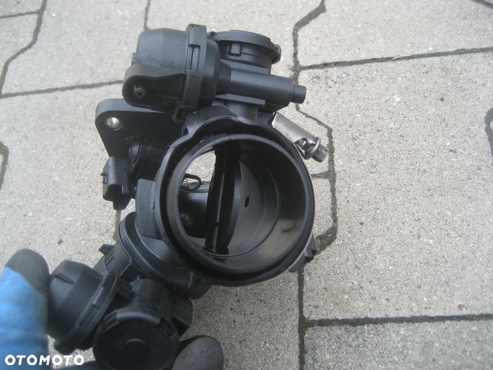 volvo v50 s40 04-12r 2,0 diesel przepustnica silnika 9657522680 - 7