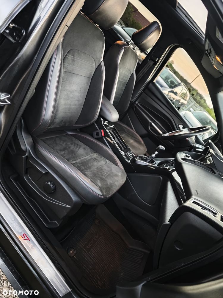 Ford Kuga 1.5 EcoBoost FWD ST-Line ASS - 13