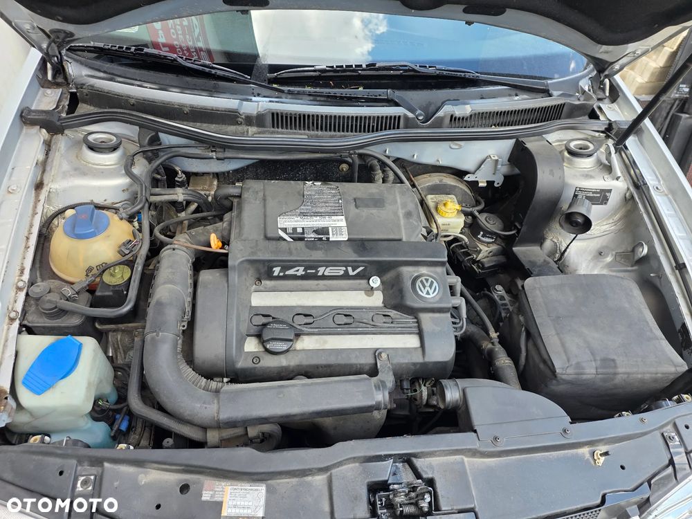 Volkswagen Golf 1.4 Comfortline - 14