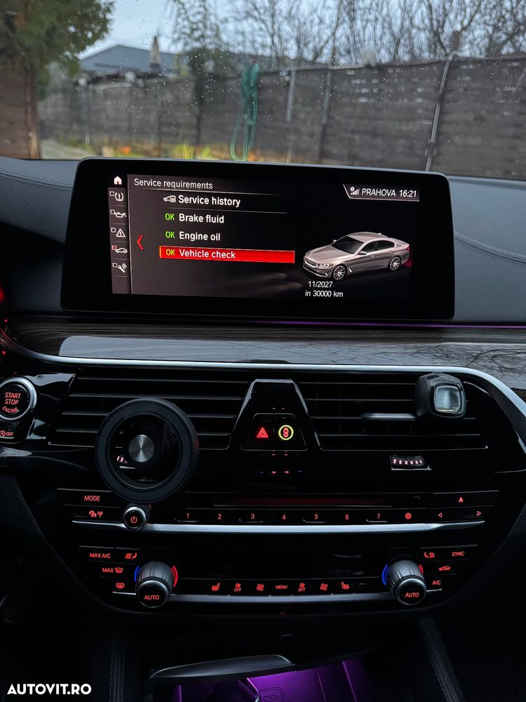 BMW Seria 5 520i Aut. Luxury Line - 19