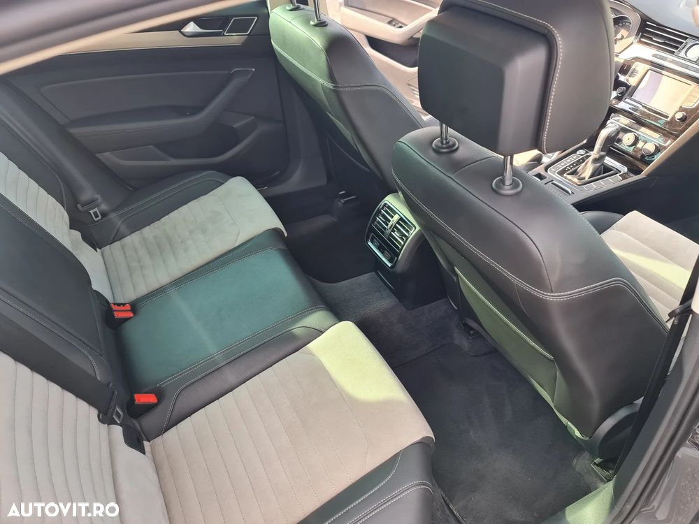 Volkswagen Passat 2.0 TDI DSG 4Motion Highline - 7