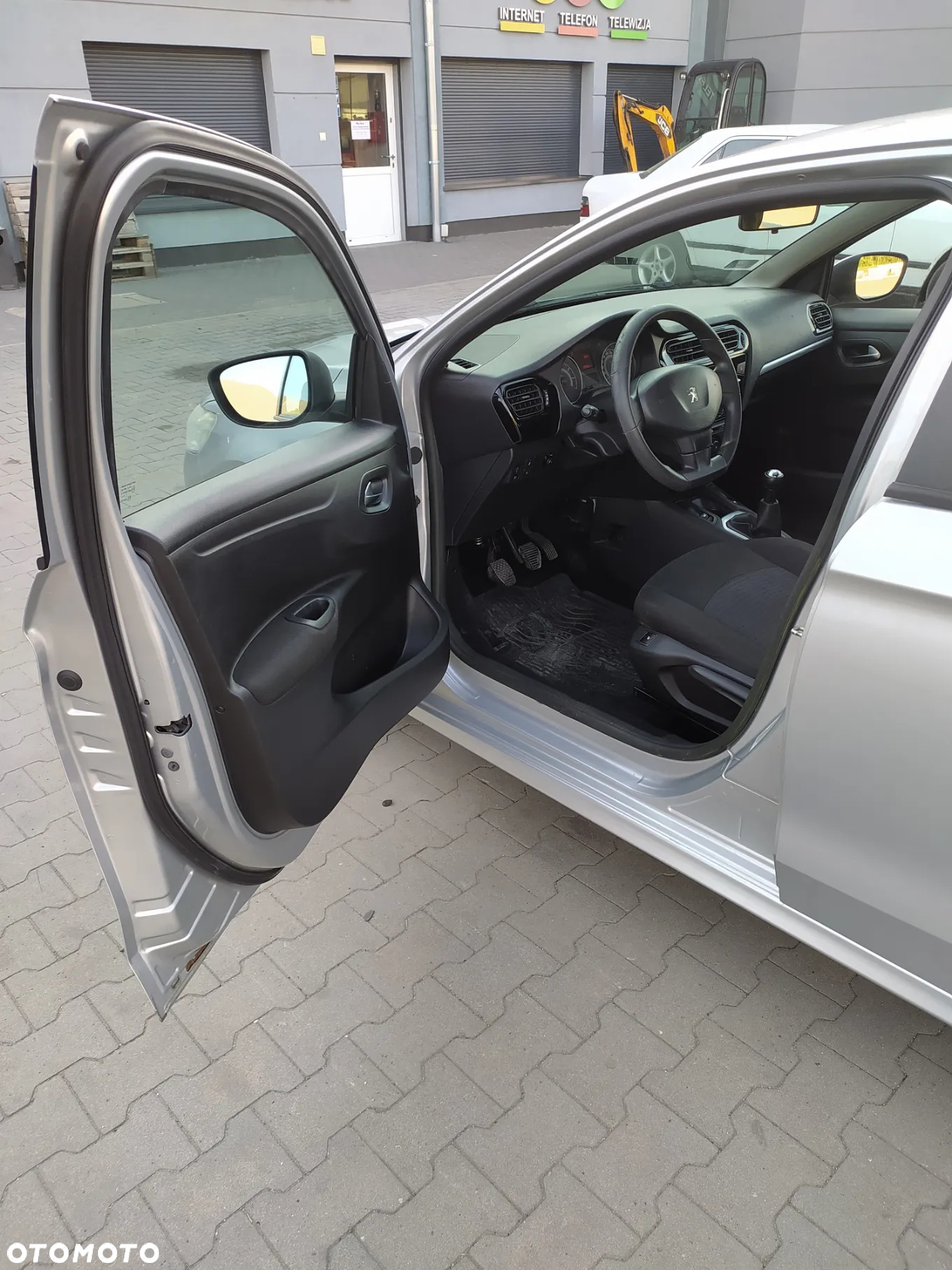 Peugeot 301 1.6 HDi Active - 8