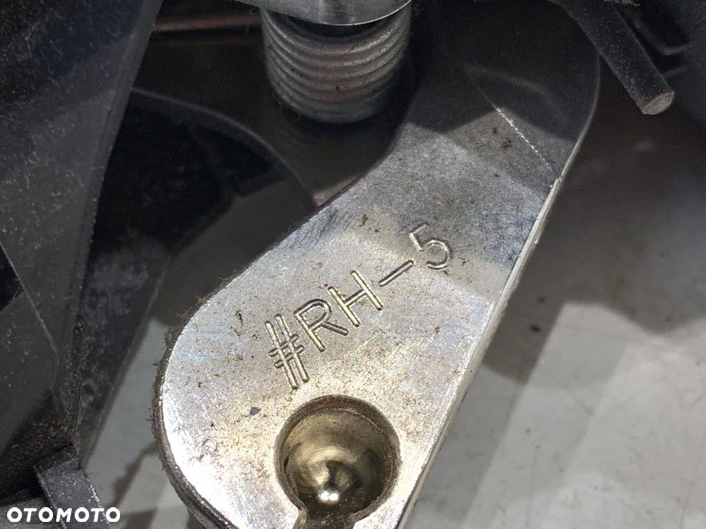 KLAMKA WEWNĘTRZNA PRAWY TYŁ  CHEVROLET CRUZE (J300) 2009 - 2022 1.6 91 kW [124 KM] benzyna 2009 - - 4