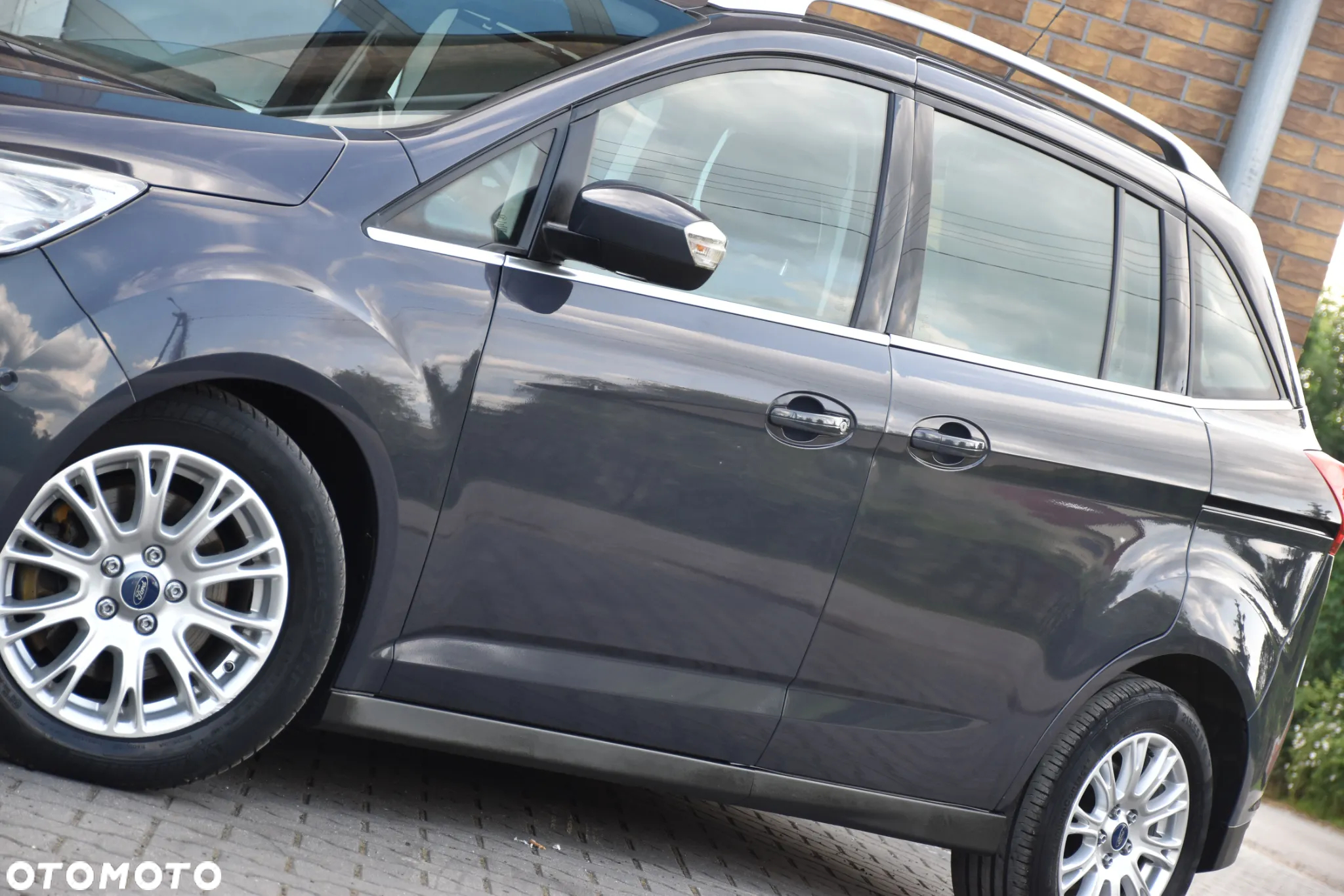 Ford Grand C-MAX 2.0 TDCi Titanium - 38