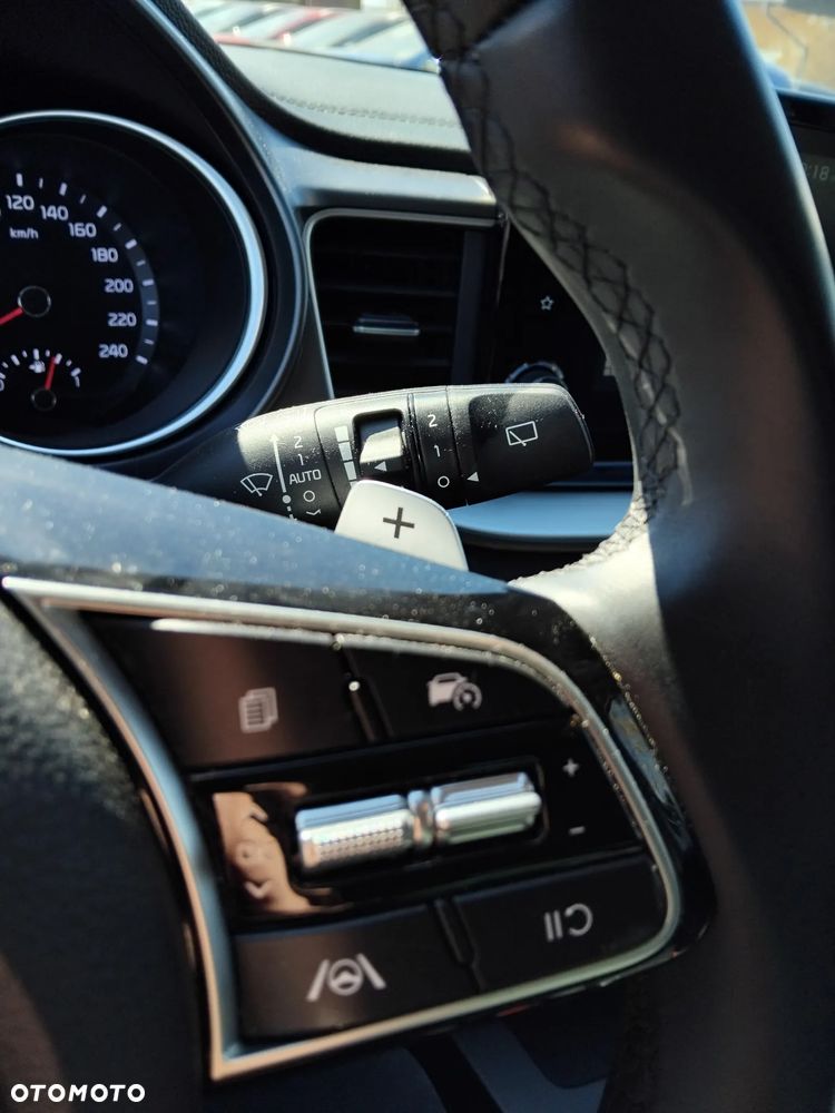 Kia XCeed 1.5 T-GDI M DCT - 14