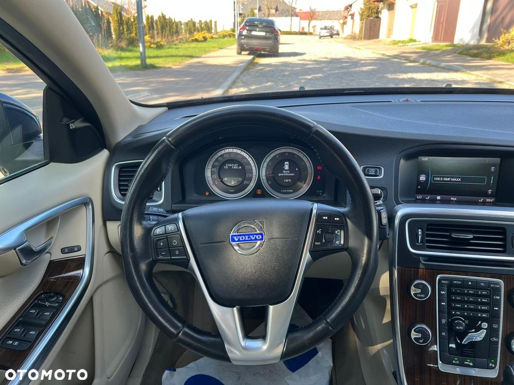 Volvo V60 T4 Summum - 35