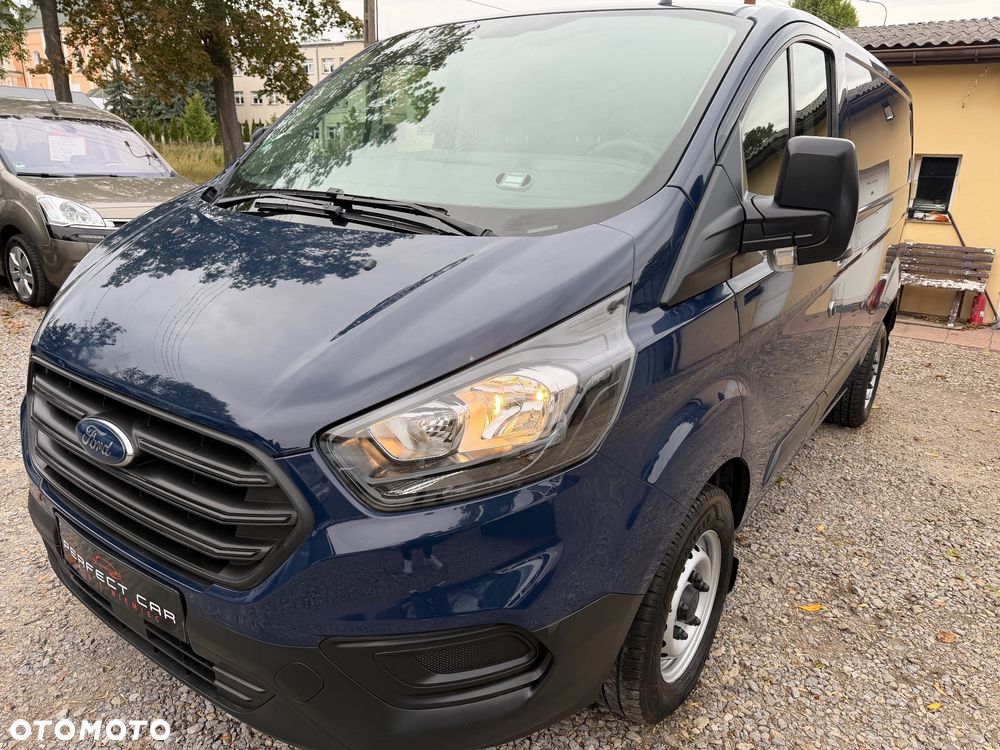Ford TRANSIT CUSTOM - 22
