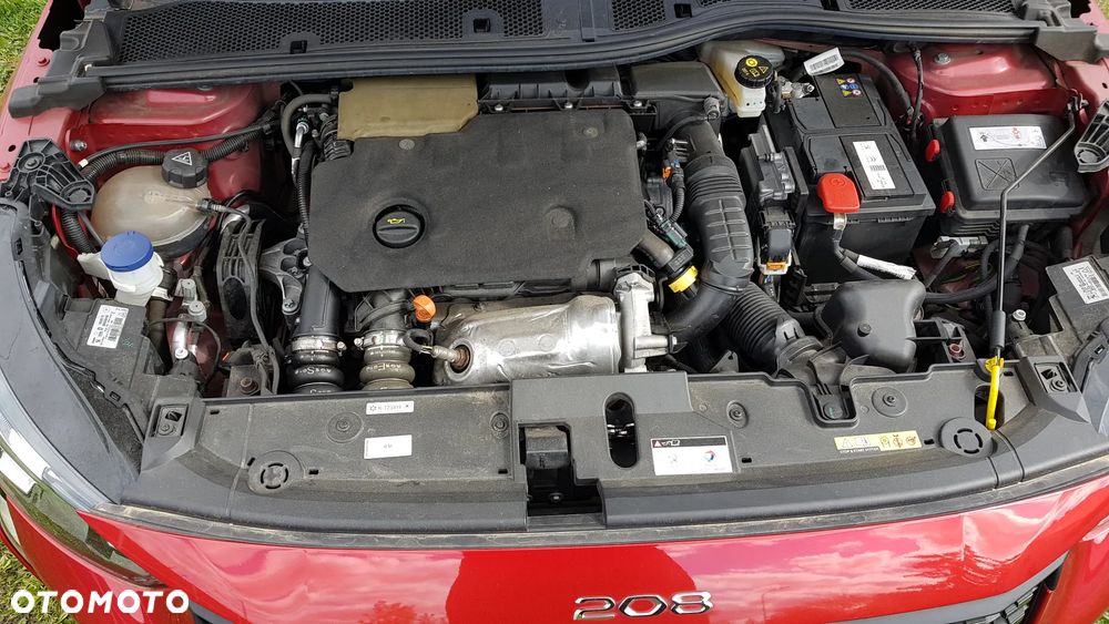 Peugeot 208 1.5 BlueHDi Signature S&S - 8