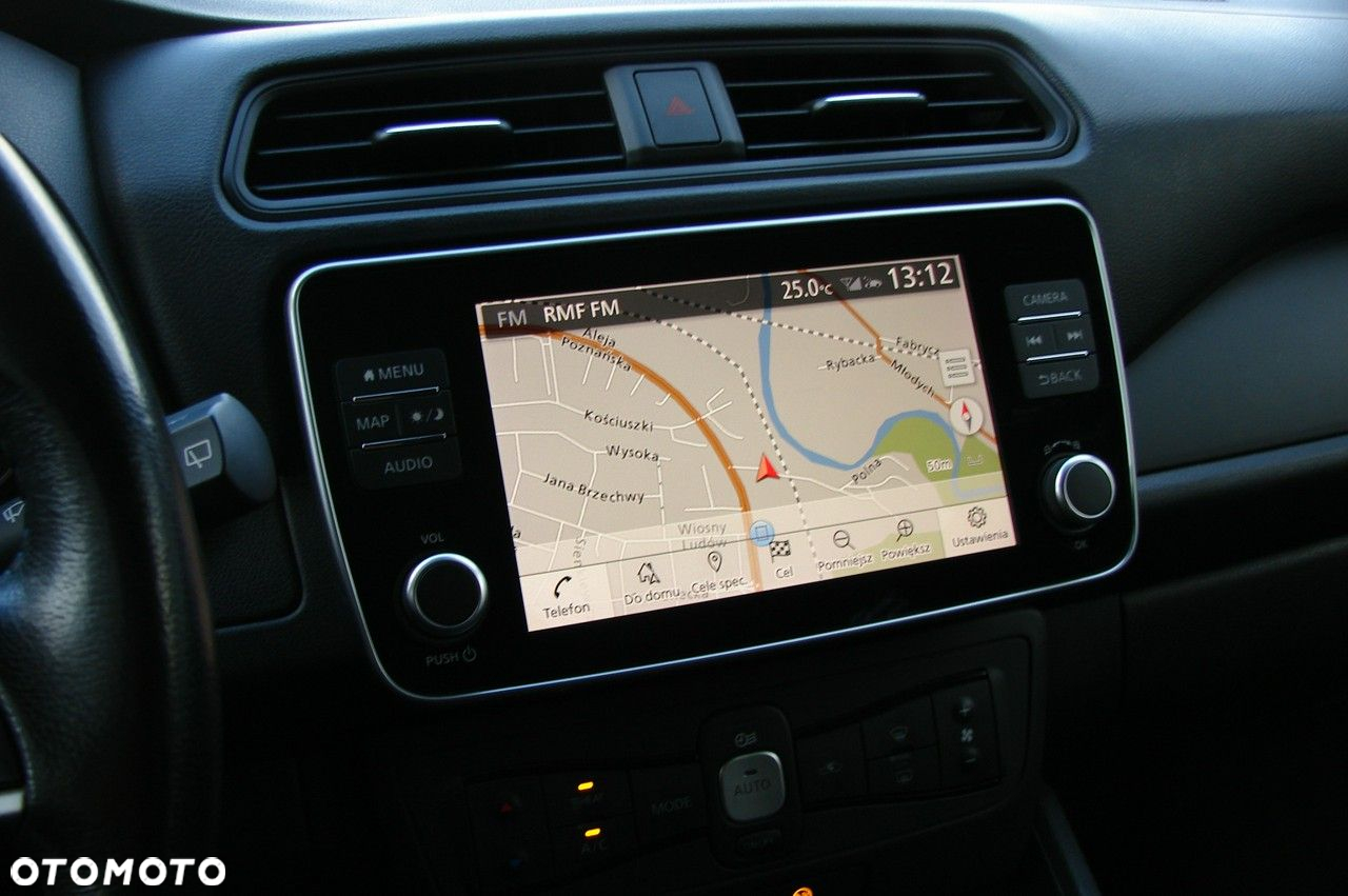 Nissan Leaf - 26