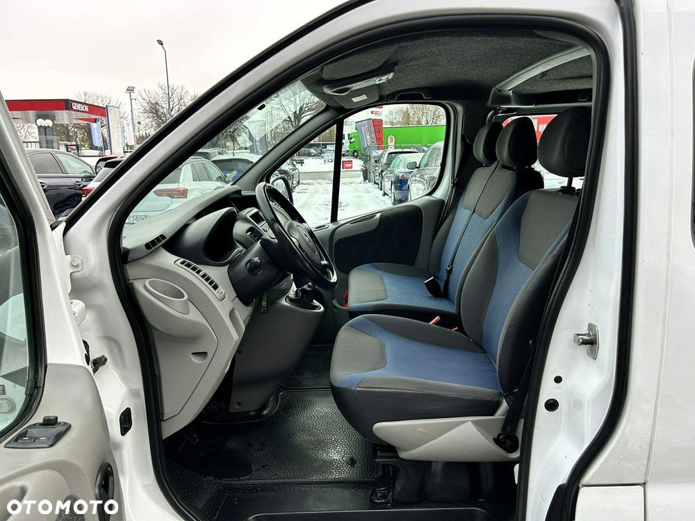Renault Trafic - 12