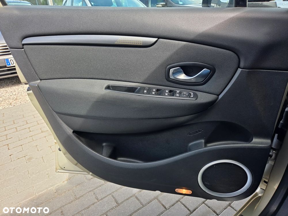 Renault Scenic TCe 130 Luxe - 33