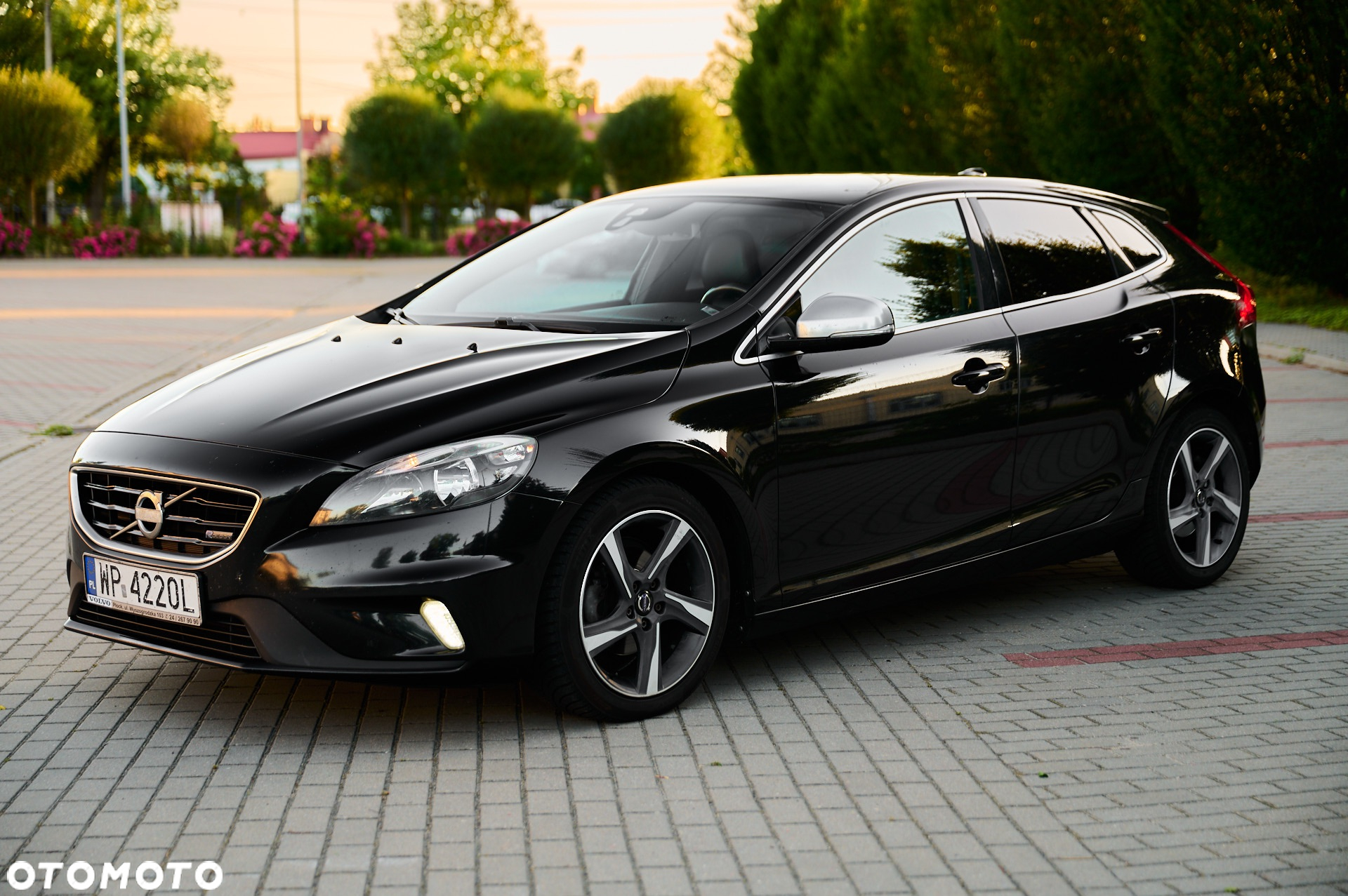 Volvo V40 D2 R-Design - 7