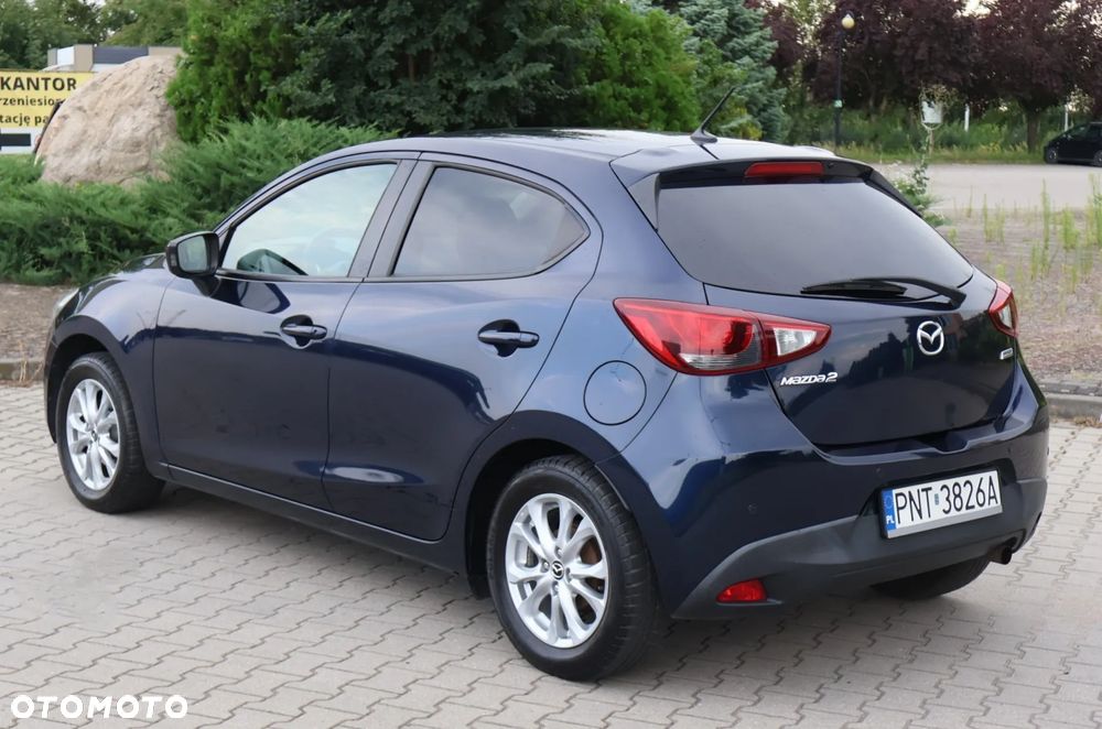 Mazda 2 - 5