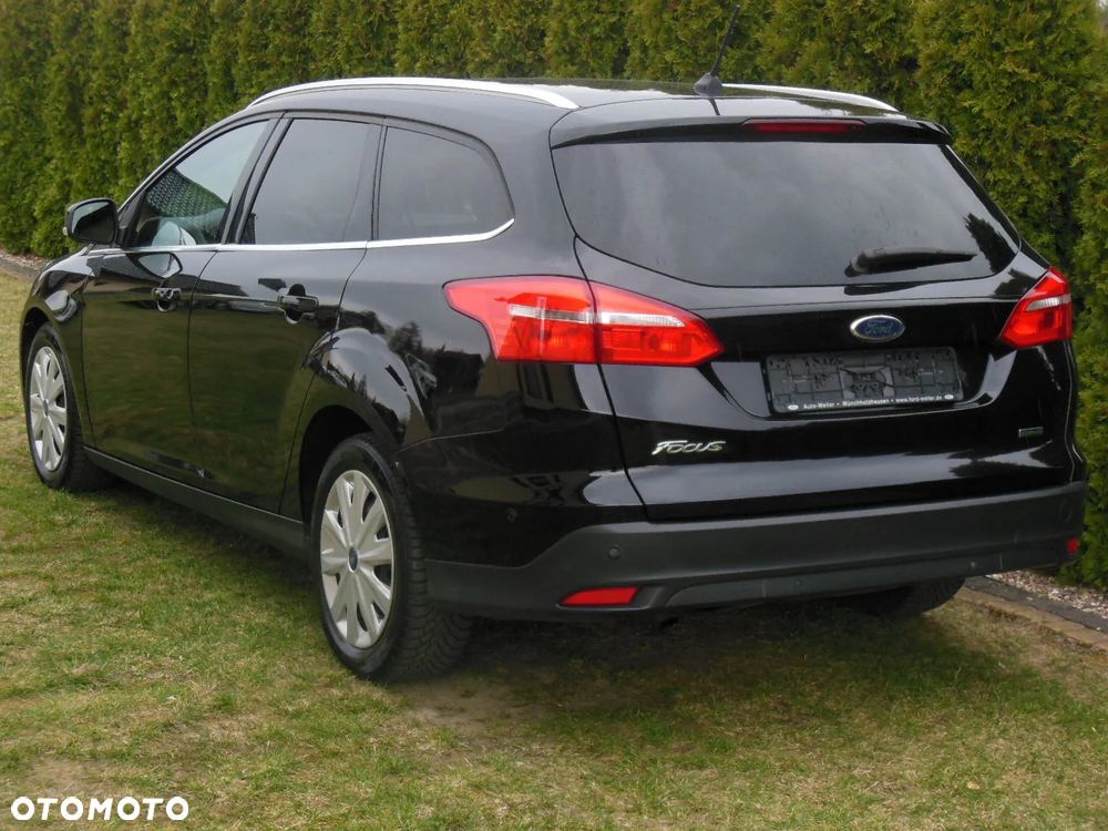 Ford Focus 1.0 EcoBoost STart-Stopp-System TITANIUM - 4